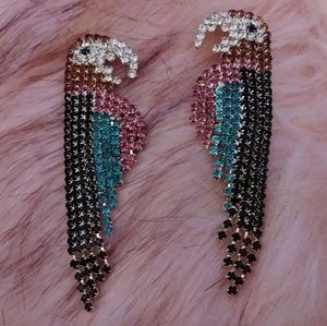 Women's earrings